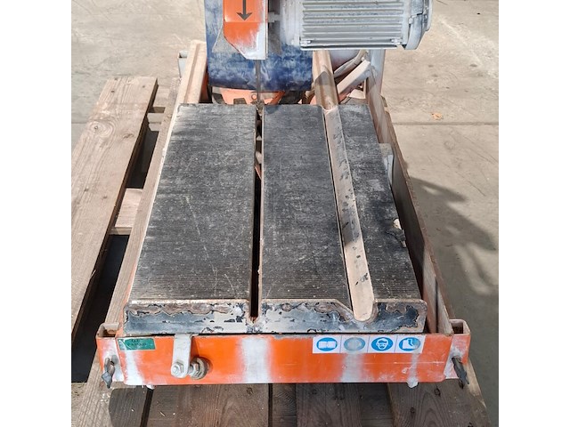Steen-tafelzaagmachine - 600mm - 230v euro shatal, ts351-45, bouwjaar 2018 - afbeelding 9 van  13