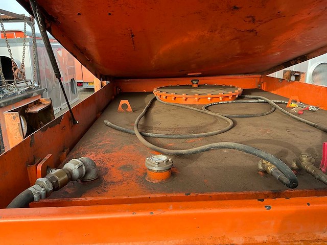Steenbergen cie 300 brandstof opslagtank - afbeelding 4 van  9