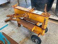 Steenknipper - afbeelding 1 van  3