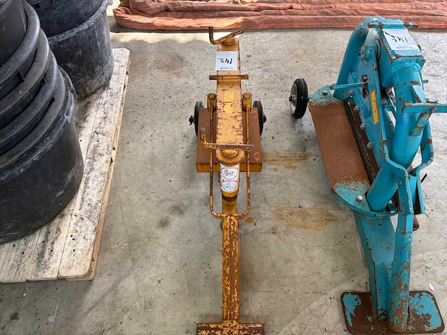 Steenknipper - afbeelding 3 van  3