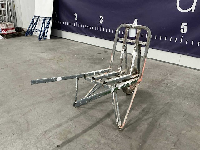 Steenkruiwagen - afbeelding 1 van  4