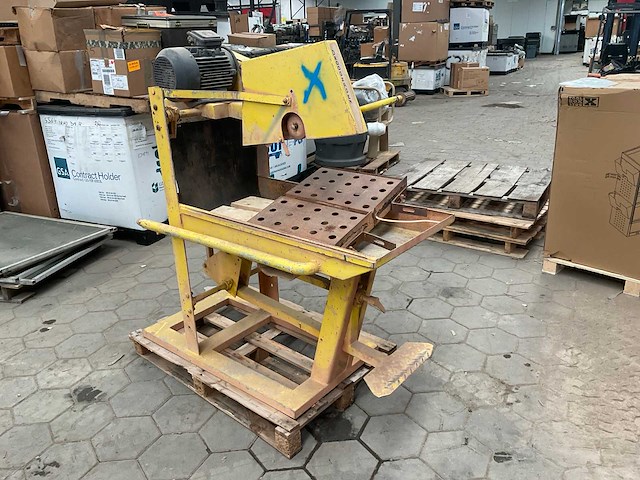 Steenzaagmachine - afbeelding 1 van  6