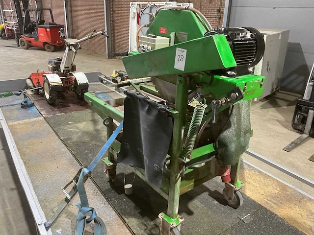 Steenzaagmachine - afbeelding 9 van  12