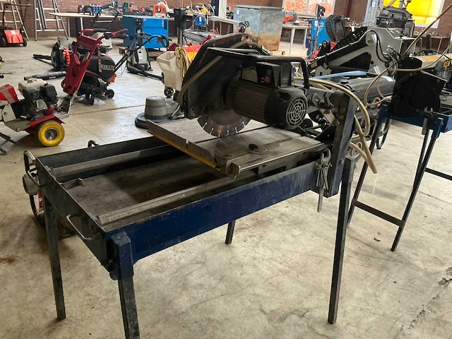 Steenzaagmachine - afbeelding 2 van  7