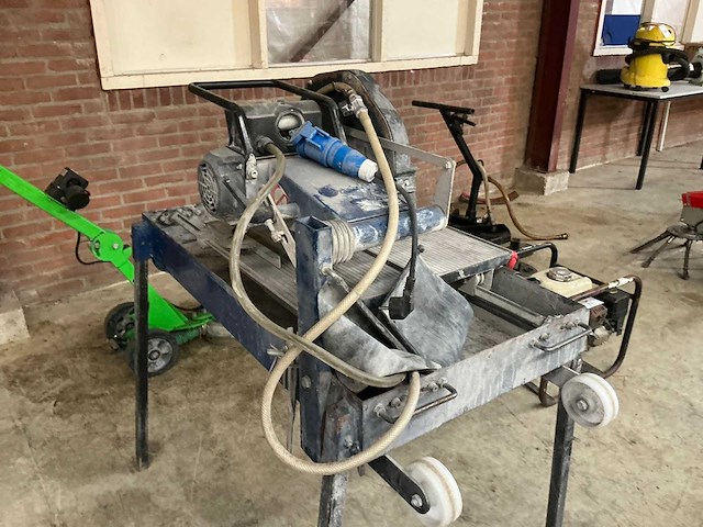 Steenzaagmachine - afbeelding 3 van  7