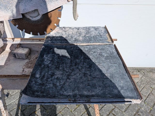 Steenzaagmachine - afbeelding 9 van  12