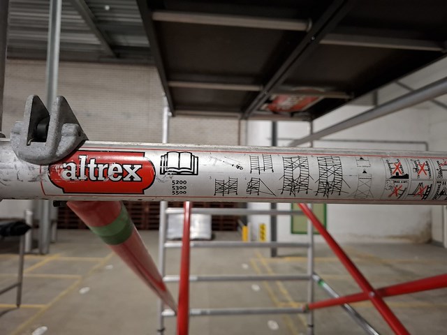 Steiger altrex - afbeelding 4 van  10