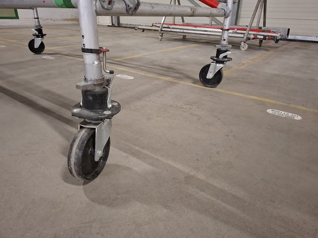 Steiger altrex - afbeelding 7 van  10