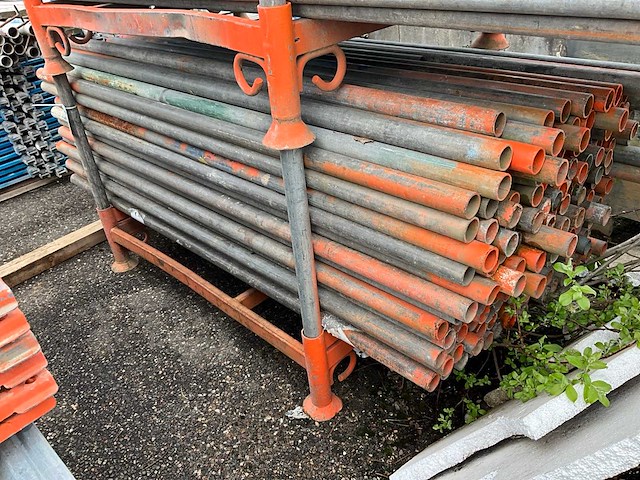 Steiger buizen (210x) - afbeelding 1 van  1