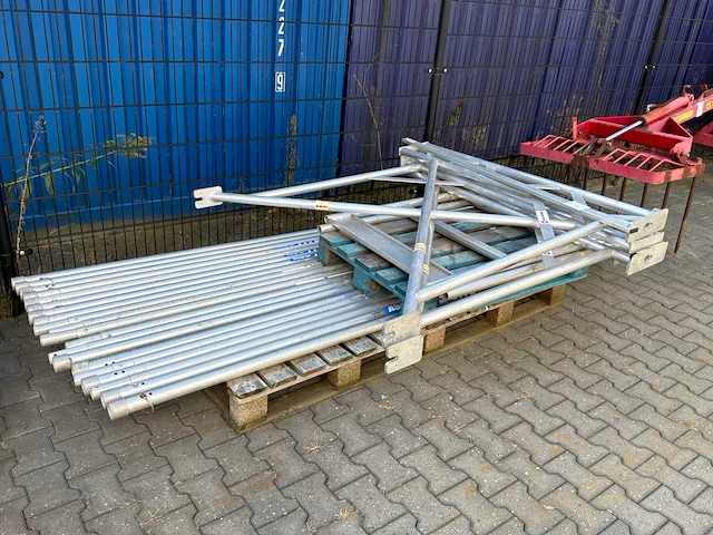 Steiger materiaal - afbeelding 3 van  5