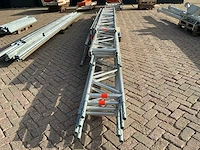 Steiger materiaal - afbeelding 1 van  20