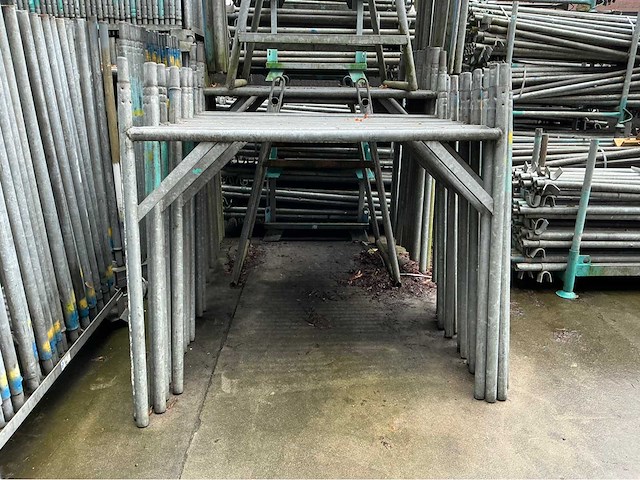 Steiger opbouwdeel (240x) - afbeelding 1 van  4