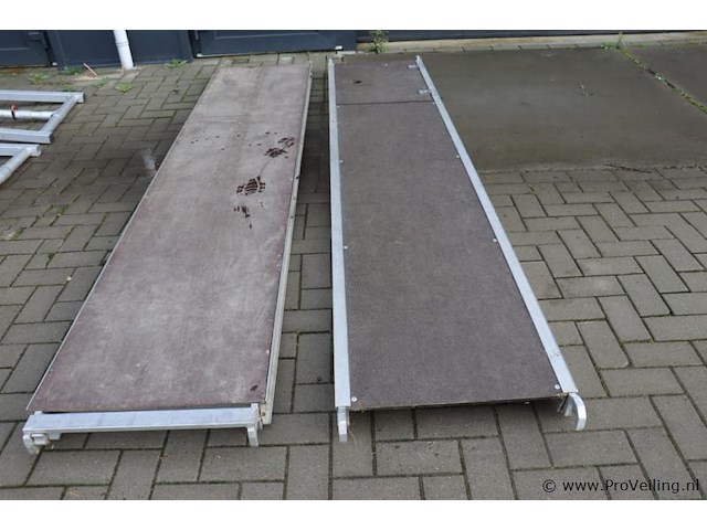 Steiger platform - 300x60x7cm - 2 stuks - afbeelding 1 van  6