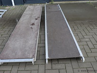 Steiger platform - 300x60x7cm - 2 stuks - afbeelding 1 van  6