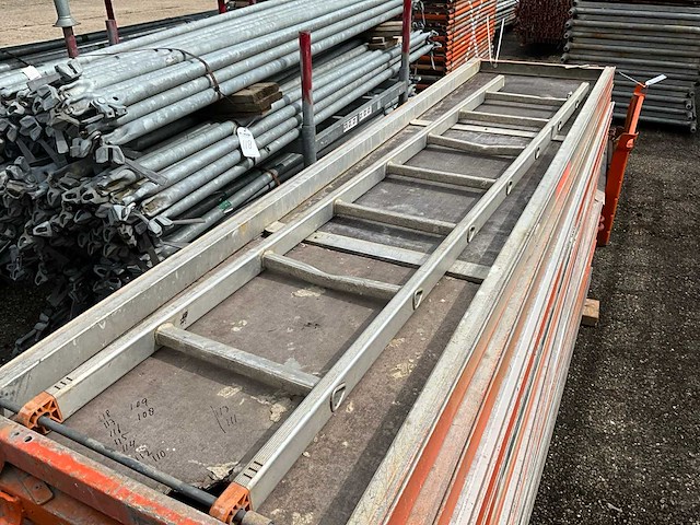 Steiger platform (14x) - afbeelding 2 van  2