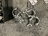 Steiger toebehoren o.a. buiskoppelingen, aluminium voetplaten - afbeelding 3 van  8