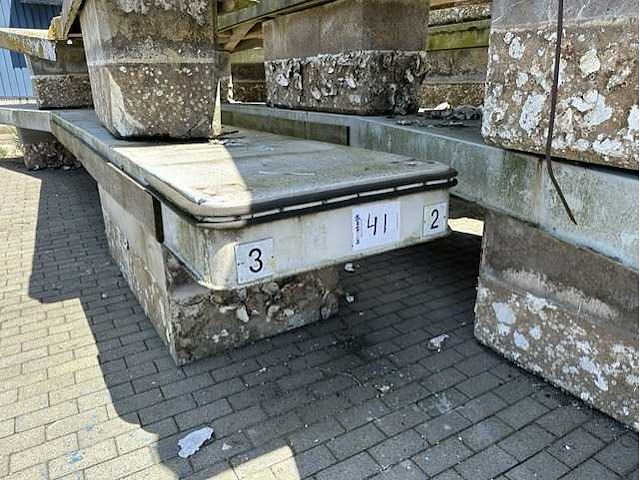 Steiger / vlonder / vingerpier / drijver - afbeelding 1 van  6