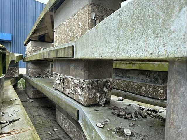 Steiger / vlonder / vingerpier / drijver - afbeelding 1 van  7