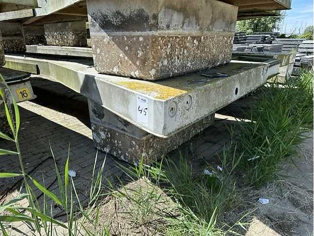 Steiger / vlonder / vingerpier / drijver - afbeelding 2 van  6
