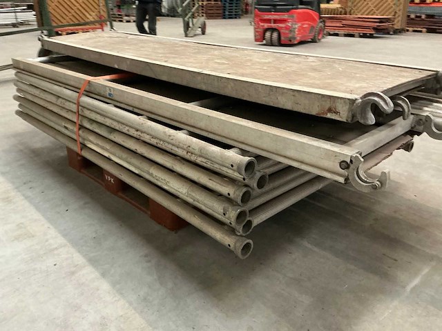 Steiger - afbeelding 7 van  8