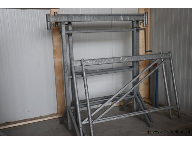 Steigerbok - 160x5x114cm - 157x5x170cm - afbeelding 1 van  10