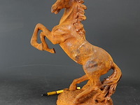 Steigerend ijzeren paard - afbeelding 2 van  5