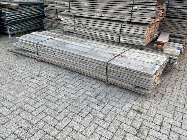 Steigerhout 2.00m - 3.00m (50x) - afbeelding 1 van  7