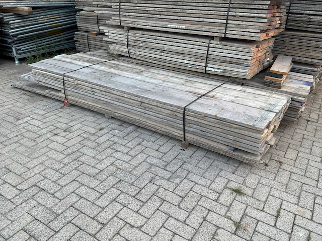 Steigerhout 2.00m - 3.00m (50x) - afbeelding 1 van  7