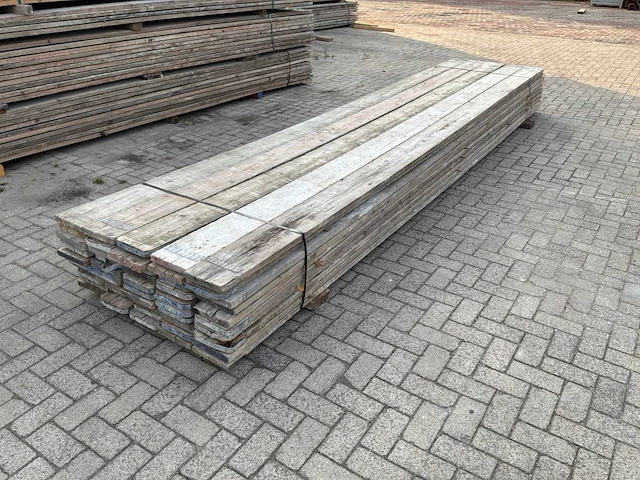 Steigerhout 5.00m (50x) - afbeelding 2 van  6