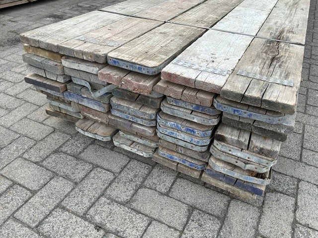 Steigerhout 5.00m (50x) - afbeelding 4 van  6