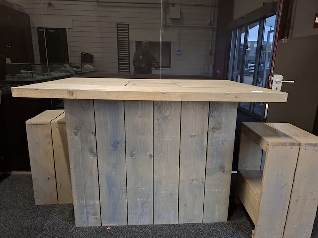 Steigerhouten bartafel met 4x kruk - afbeelding 5 van  7