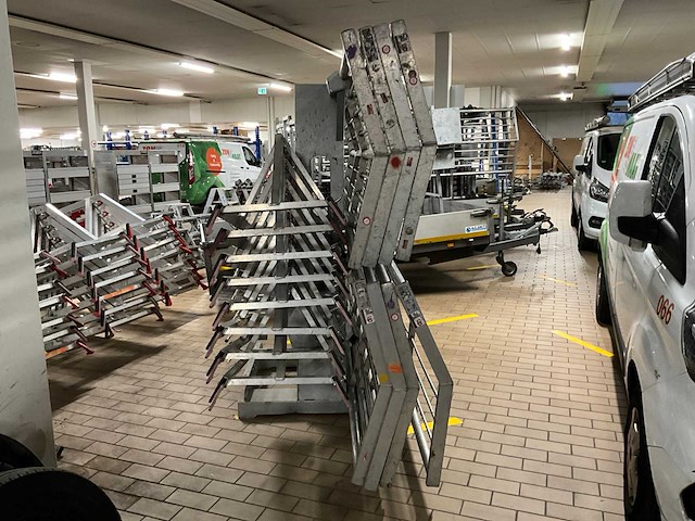 Steigerjuk met dakrandbeveiliging set - afbeelding 2 van  9