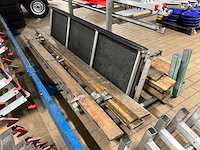 Steigerjuk met diverse steigeronderdelen - afbeelding 7 van  7