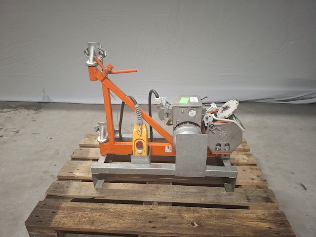 Steigerlier met zwenkarm 230v ~ imer, tr225 nf, bouwjaar 2015 - afbeelding 1 van  11