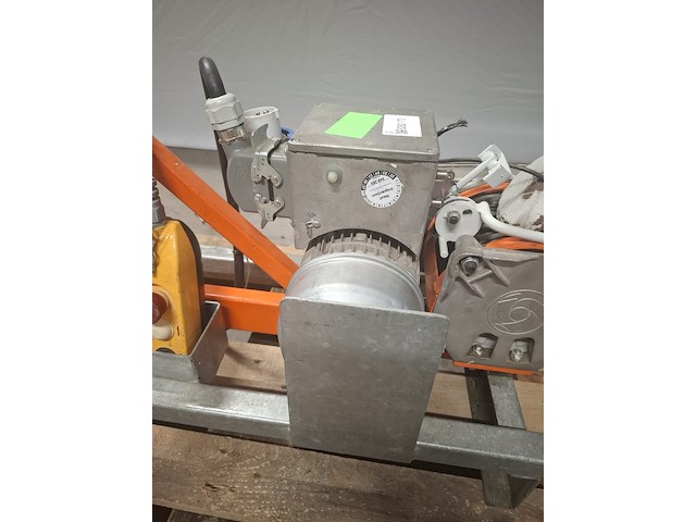 Steigerlier met zwenkarm 230v ~ imer, tr225 nf, bouwjaar 2015 - afbeelding 5 van  11