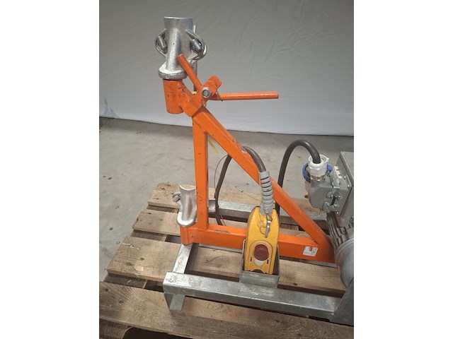 Steigerlier met zwenkarm 230v ~ imer, tr225 nf, bouwjaar 2015 - afbeelding 8 van  11