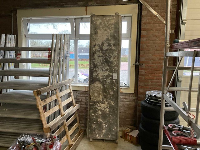 Steigerplatform (3x) - afbeelding 1 van  2