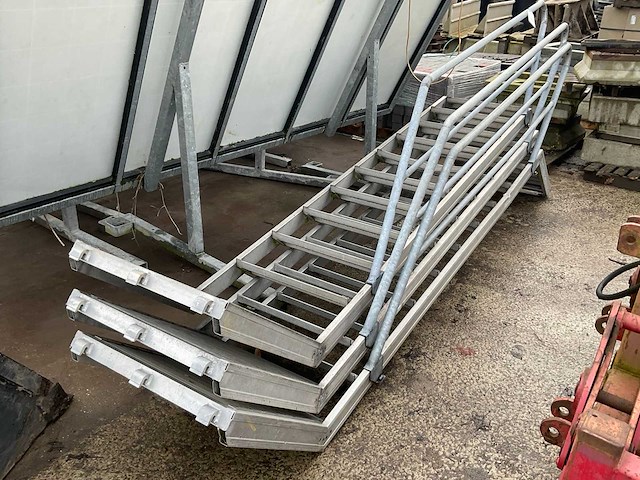 Steigertrap (3x) - afbeelding 4 van  4