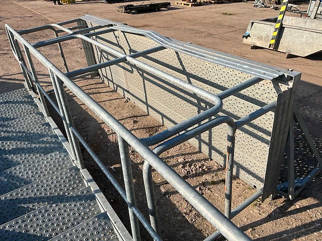 Steigertrap met bordes - afbeelding 6 van  8