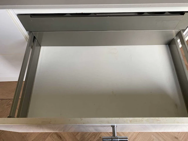 Steinhaus - keuken met apparatuur - afbeelding 18 van  39