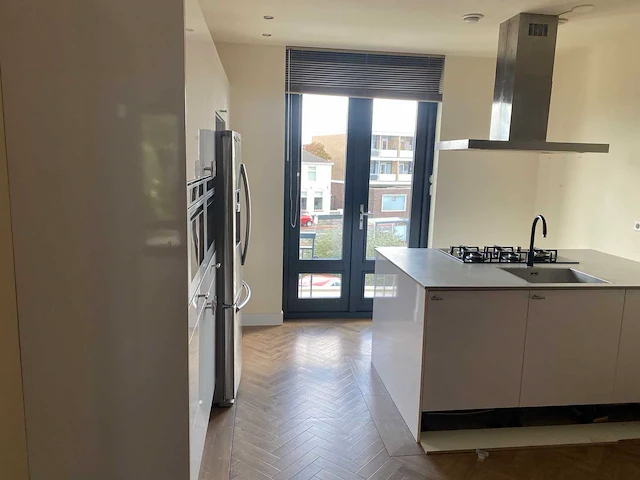 Steinhaus - keuken met apparatuur - afbeelding 34 van  39
