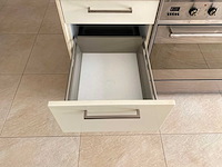 Steinhaus - keuken met apparatuur - afbeelding 2 van  37