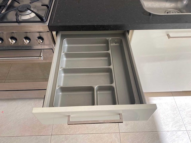 Steinhaus - keuken met apparatuur - afbeelding 7 van  37