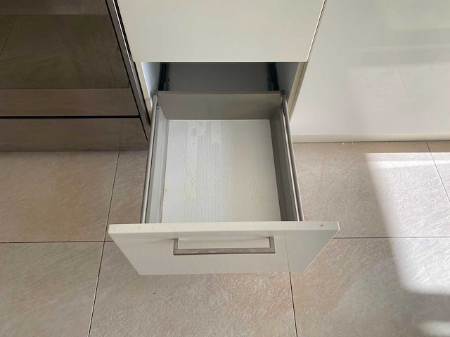 Steinhaus - keuken met apparatuur - afbeelding 9 van  37