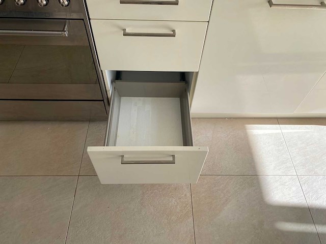 Steinhaus - keuken met apparatuur - afbeelding 14 van  37