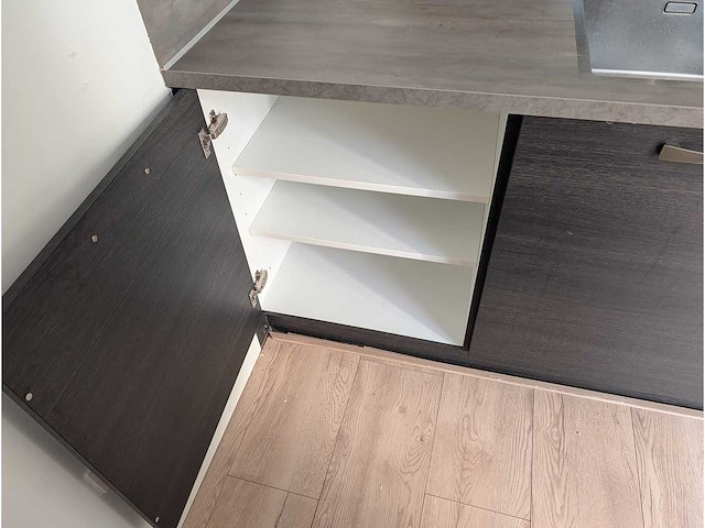 Steinhaus - keuken met apparatuur - afbeelding 2 van  24