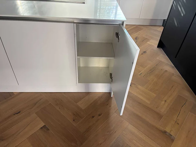 Steinhaus - keuken met bauknecht apparatuur - afbeelding 23 van  32