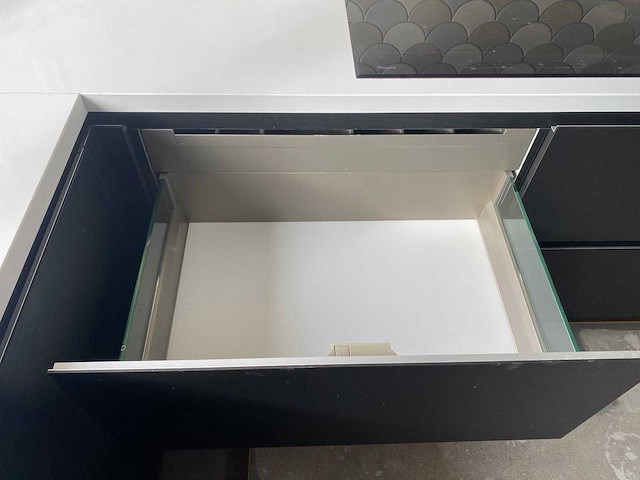 Steinhaus keuken met whirlpool apparatuur - afbeelding 1 van  23