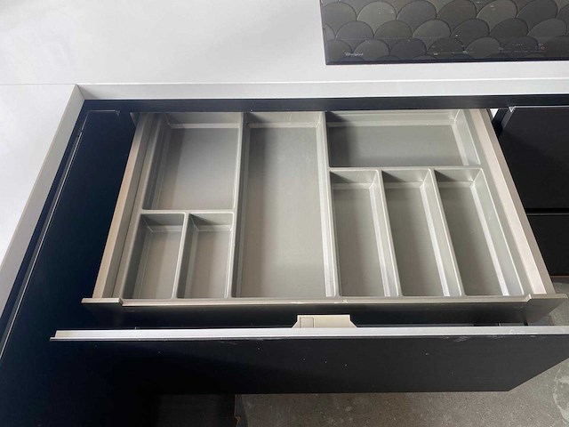 Steinhaus keuken met whirlpool apparatuur - afbeelding 23 van  23