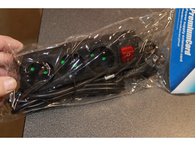 Stekkerdoos met schakelaar1 stuks in ds 009 - afbeelding 1 van  5